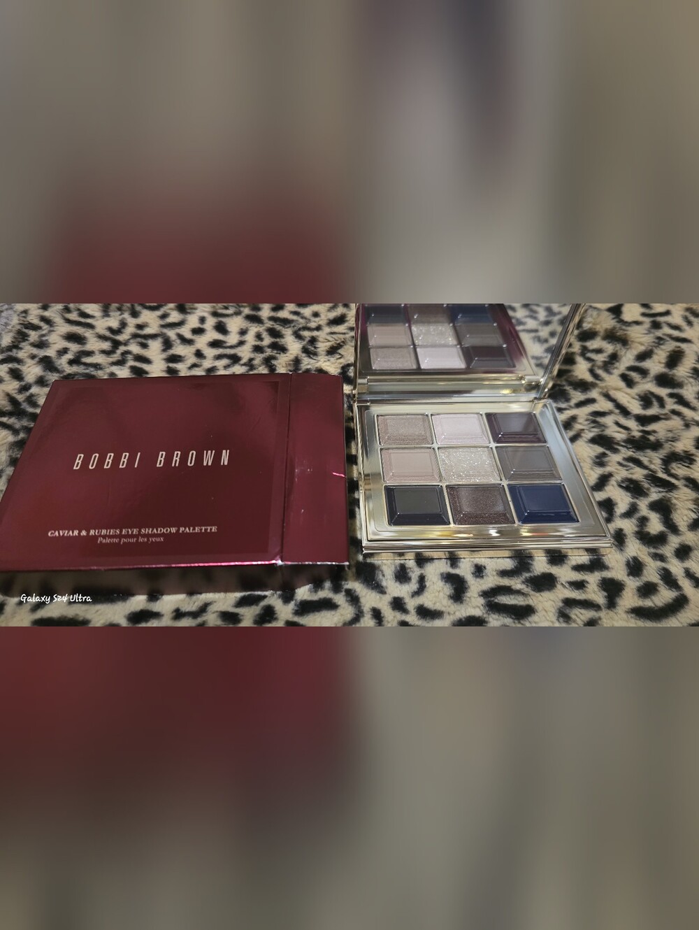 Bobbi Brown Caviar & Rubies Eyeshadow Palette - Picture 3 of 7